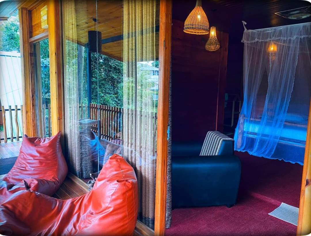 Ella Wood Cabin ภายนอก รูปภาพ