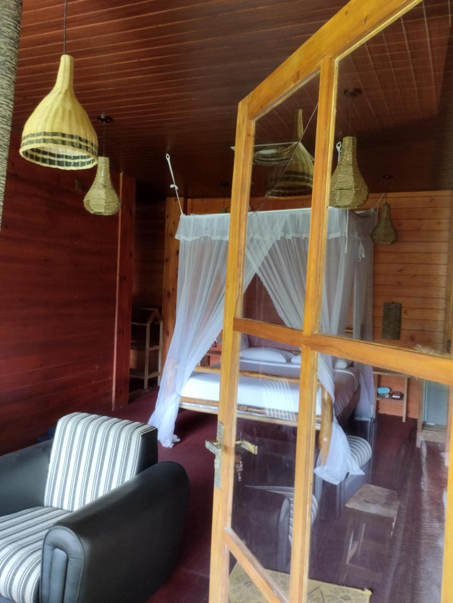 Ella Wood Cabin ภายนอก รูปภาพ