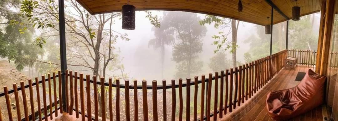 Ella Wood Cabin ภายนอก รูปภาพ