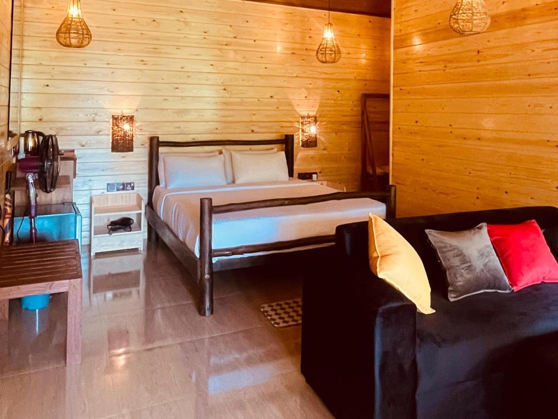 Ella Wood Cabin ภายนอก รูปภาพ