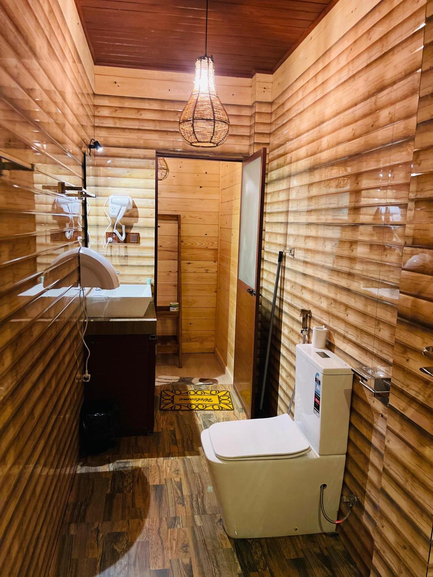 Ella Wood Cabin ภายนอก รูปภาพ