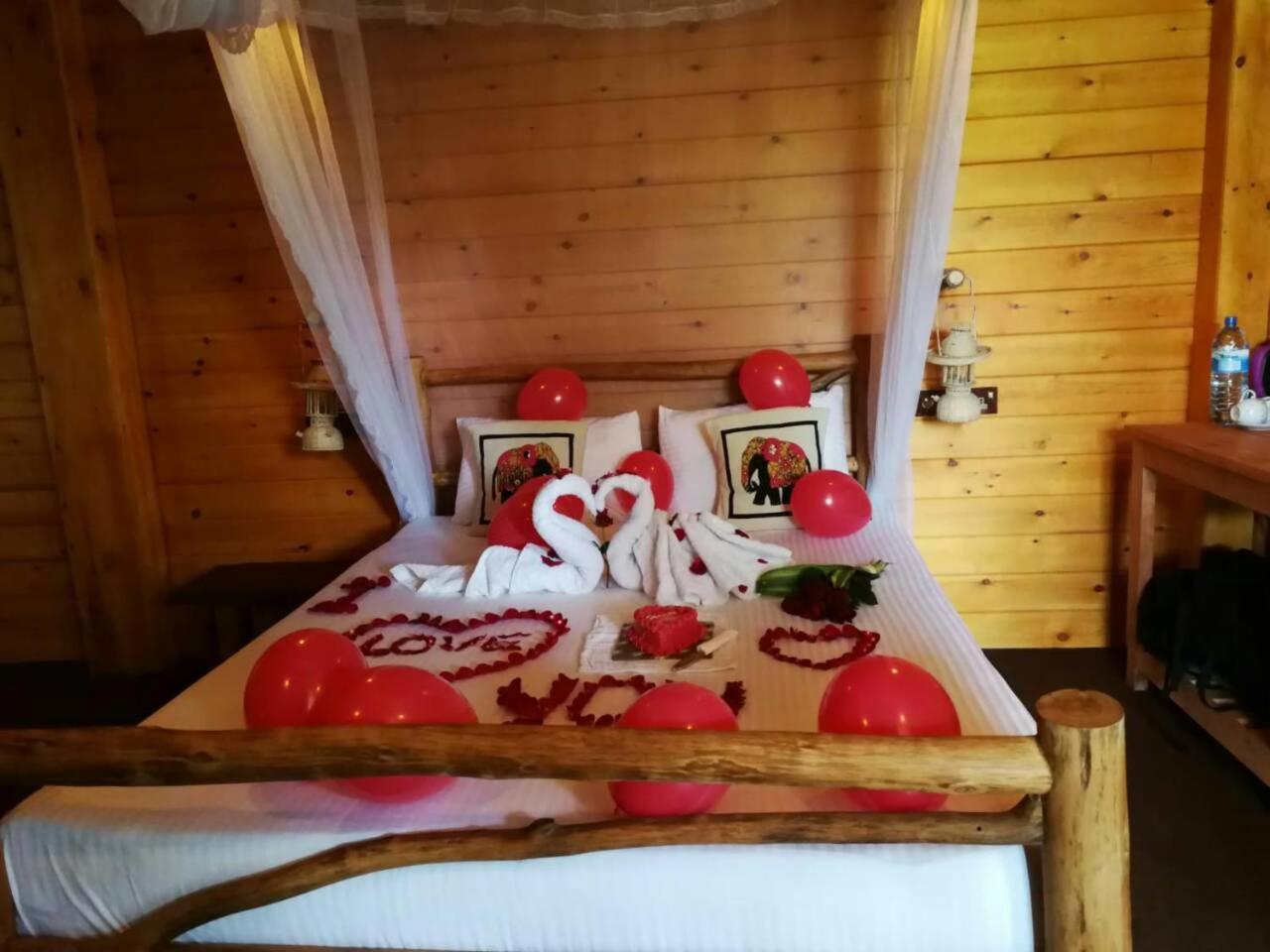 Ella Wood Cabin ภายนอก รูปภาพ